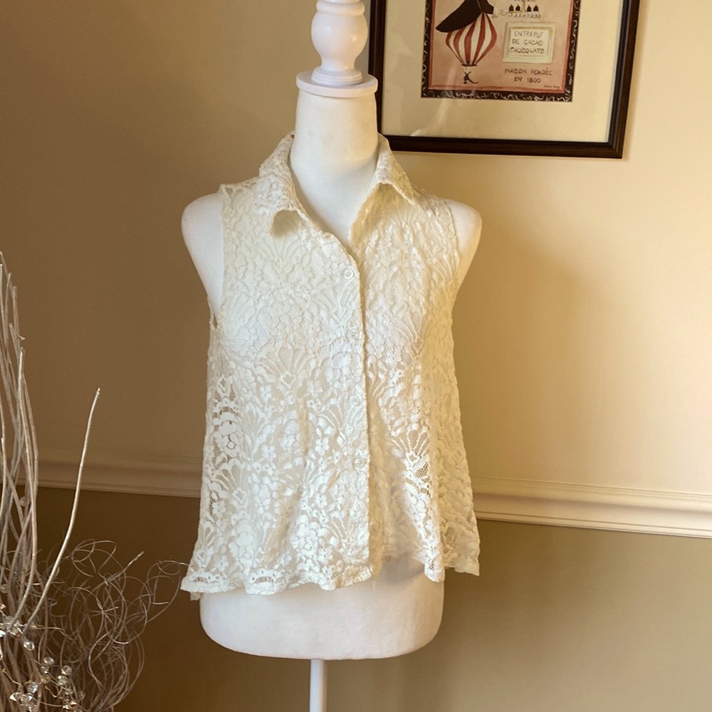 Boho Lacey Women’s Sleeveless Top